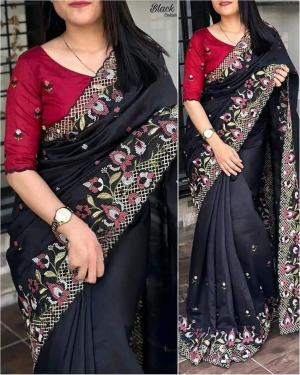 ইন্ডিয়ান হোয়াইট গোল্ড জর্জেট এমব্রয়ডারি করা শাড়ি