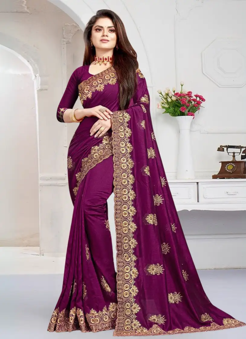 ইন্ডিয়ান বিচিত্রা সিল্কের প্রিমিয়াম এমব্রয়ডারি করা শাড়ি