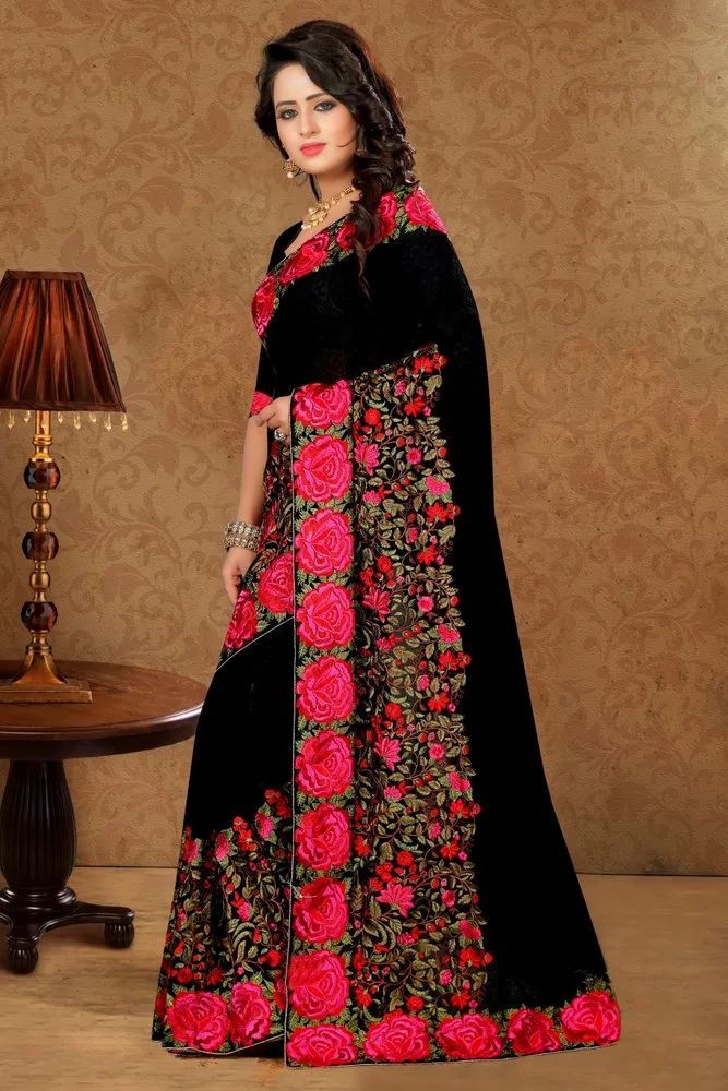 সফট জর্জেট ফ্লোরাল এমব্রয়ডারি করা পার্টি শাড়ি