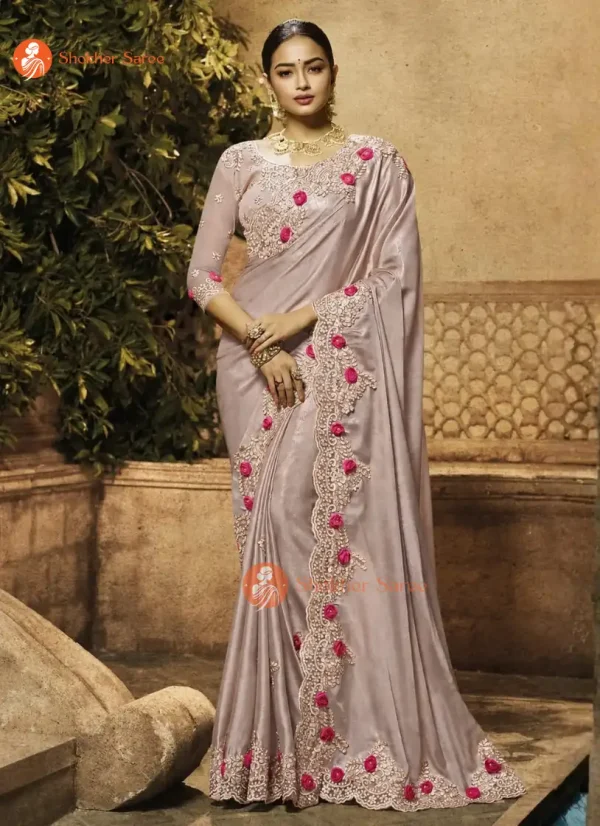 ইন্ডিয়ান বিচিত্রা সিল্কের প্রিমিয়াম এমব্রয়ডারি করা শাড়ি